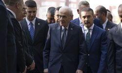 Bahçeli, Türkeş'in kabrinde