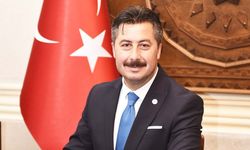 Başkan Ercan Özel Bahar Şenliği’nde gençlerle bir araya geldi