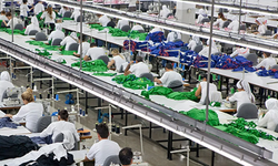 Tekstil devi iki fabrikasını kapatıyor