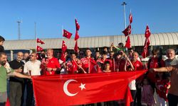 Avrupa bilek güreşi müsabakalarında dereceye girdiler! Bursa'da coşkulu karşılama