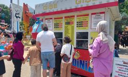 Bursa'da bayram coşkusu lunaparkta yaşandı!