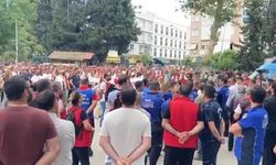 İzmir'de işçiler çöpleri toplayan vatandaşlara saldırdı