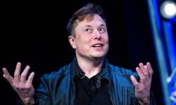 Elon Musk, kendi partisini kurdu