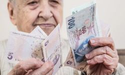 Milyonlarca emeklinin hesaplarına bugün zamlı maaş yatacak!