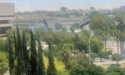 İsrail Suriye Genelkurmay binasını vurdu
