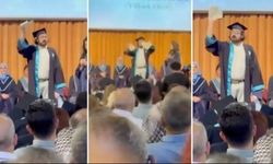 Mezuniyet töreninde diplomasını yırtan genç serbest