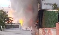 Bursa'da odunlukta çıkan yangın, apartman ve kamyonete sıçradı
