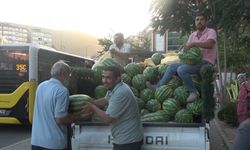 Bursa'da 20 ton karpuz dakikalar içerisinde tükendi
