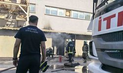Bursa’da mobilya fabrikası alev alev yandı