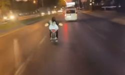 Bursa’da motosiklete uzanarak gitti, canını hiçe saydı