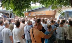 Kızını döven babayı uyardı diye, eşinin gözleri önünde bıçaklanarak öldürüldü