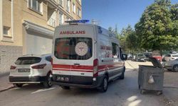 Birinci kattan düşen 1 buçuk yaşındaki çocuk hastaneye kaldırıldı