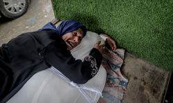 İsrail yardım bekleyen 40'ı aşkın Filistinliyi öldürdü