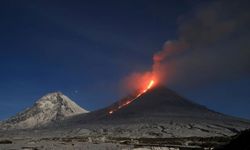 Rusya'da 8,8’lik deprem sonrası lav püskürdü