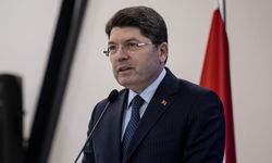 Bakan Tunç: CHP İl Başkanlığı önündeki olaylarla ilgili soruşturma başlatıldı