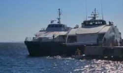 Marmara'da dehşet anları! Deniz otobüsü kayalıklara çarptı