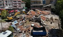 Balıkesir'de depremde yıkılan binanın sahibi tutuklandı