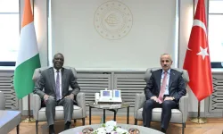 Abdulkadir Uraloğlu, Fildişi Sahili Ulaştırma Bakanı Kone ile bir araya geldi