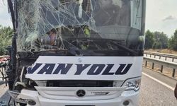 Bursa’da yolcu otobüsü ile tır çarpıştı