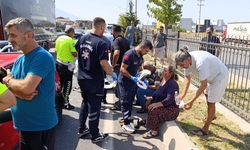 Bursa'da otomobil kırmızı ışıkta 2 otomobil ile 1 tıra çarptı!