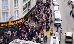 Bursa'da mağaza, açılışta oluşan kuyruğu 'teşekkürler' diye paylaştı