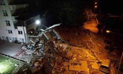 6,1’lik depremde 1 kişinin hayatını kaybettiği enkaz havadan görüntülendi