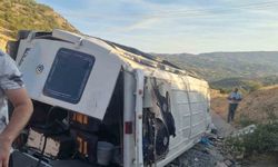 Adıyaman’da tarım işçilerini taşıyan minibüs devrildi: 19 yaralı