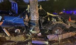 Ağaca çarpan Fiat Tofaş araç hurdaya döndü: 1 ağır yaralı
