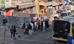 Arnavutköy’de motokurye bariyerleri yıkıp inşaat alanına daldı