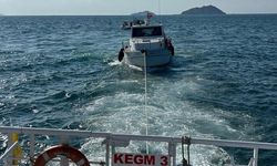 Boğaz’da tekne makine arızası nedeniyle sürüklendi, 2 kişi kurtarıldı