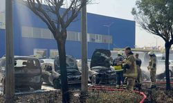 Bursa’da AVM otoparkında yangın: 6 araç kül oldu