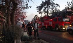 Çanakkale Valisi Toraman devam eden söndürme çalışmalarını yerinde inceledi
