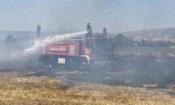 Çorum’da tarlada çıkan anız yangını söndürüldü