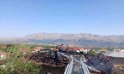 Doğanşehir’de çatı yangını