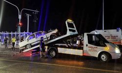 Duble yolda iki otomobil çarpıştı: 1’i ağır, 3 yaralı