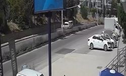 Elazığ’da trafik kazası güvenlik kamerasına yansıdı