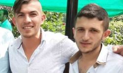 Evinde 2 arkadaşını öldürüp teslim oldu