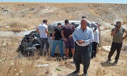 Hafif ticari araç şarampole yuvarlanarak takla attı
