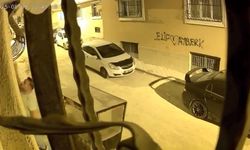 Hırsızlık yapmaya kalıştı, alarmın çalmasıyla böyle kaçtı