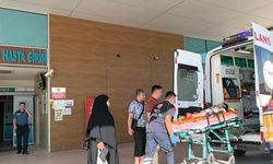 İkinci kattaki balkondan düşen çocuk ağır yaralandı