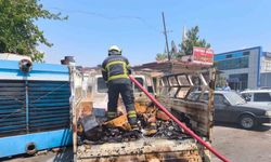 Kamyonetin kasasında çıkan yangın söndürüldü