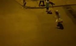 Kavga ettiği kişiye kaldırım taşıyla saldırdı