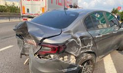Kocaeli TEM Otoyolu’nda 4 araçlı zincirleme kaza