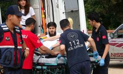 Kocaeli’de otomobiller çarpıştı: 2’si çocuk 8 yaralı