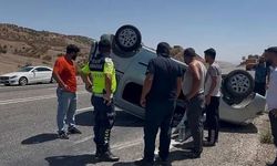 Kontrolden çıkan araç devrildi, emniyet kemeri hayat kurtardı