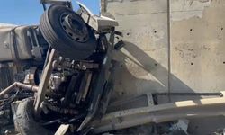 Bursa'da kamyon köprü ayağına çarptı sürücü öldü