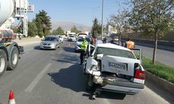 Malatya’da 4 aracın karıştığı kaza trafiği felç etti
