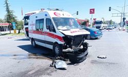Malatya’da kaza ihbarına giden ambulans kaza yaptı