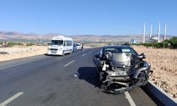 Malatya’da minibüs ile otomobil çarpıştı: 9 yaralı
