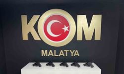 Malatya’da yolcu otobüsünde 10 ruhsatsız tabanca ele geçirildi